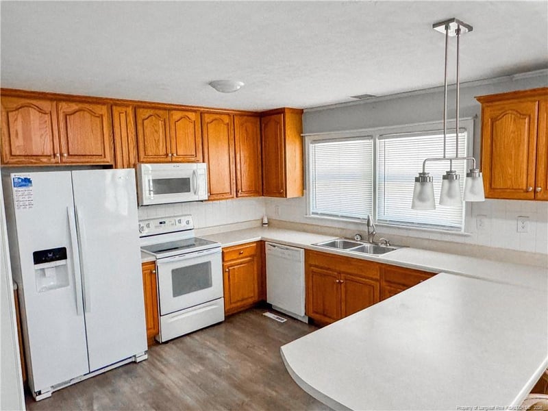 332 Rainier Dr, Fayetteville, NC 28314