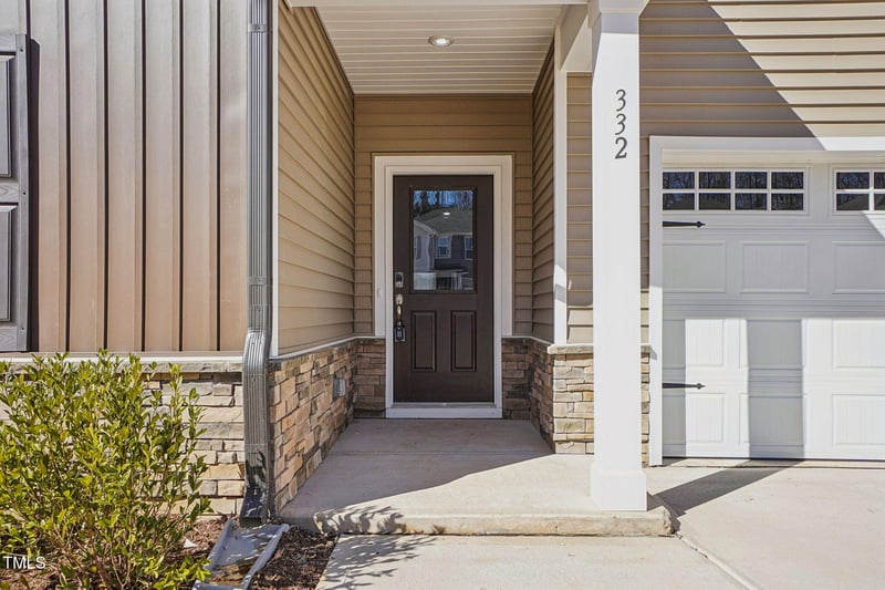 332 Squirrel Oaks Ln, Garner, NC 27529