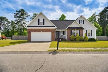 332 Wood Valley Ln, Raeford, NC 28376