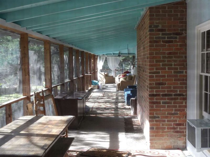 3320 Chicken Bridge Rd, Pittsboro, NC 27312