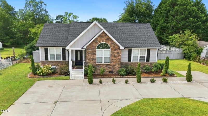 3320 Piney Grove Wilbon Rd, Fuquay Varina, NC 27526
