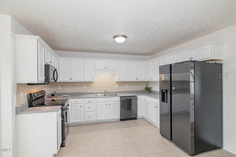 3321 Benson Pl, Fayetteville, NC 28306