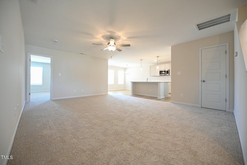 3321 Clydesdale Ct, Fayetteville, NC 28312