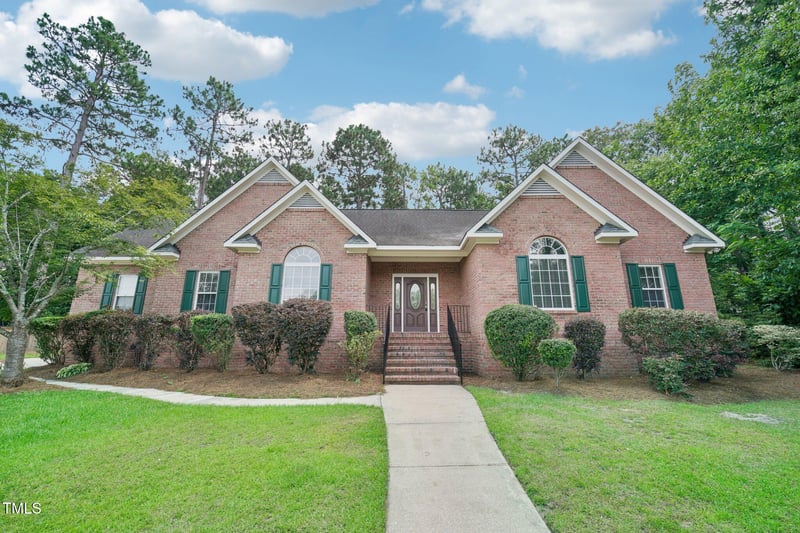 3323 Auckland Ct, Fayetteville, NC 28306