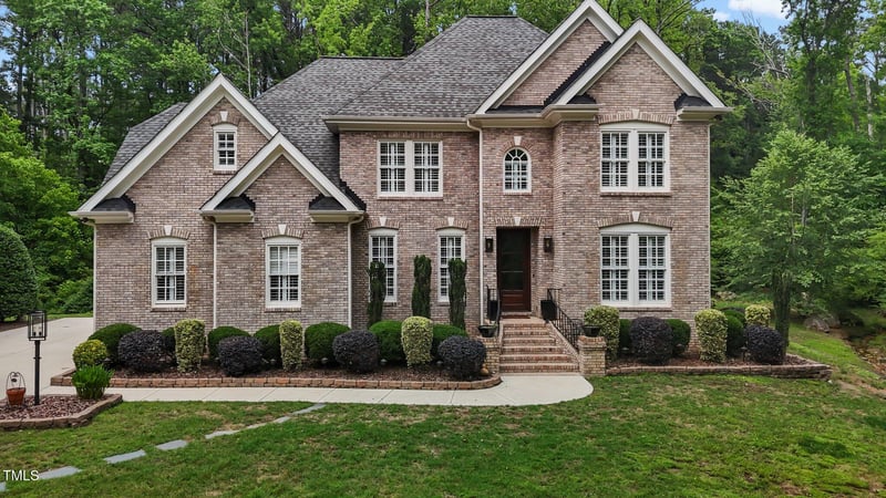 3323 Cheswick Dr, Raleigh, NC 27609