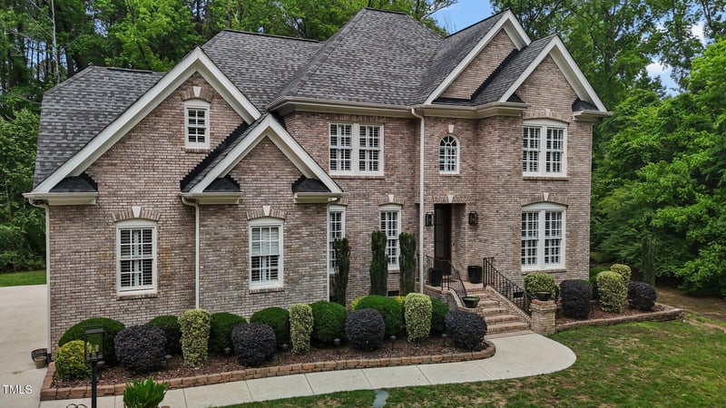 3323 Cheswick Dr, Raleigh, NC 27609