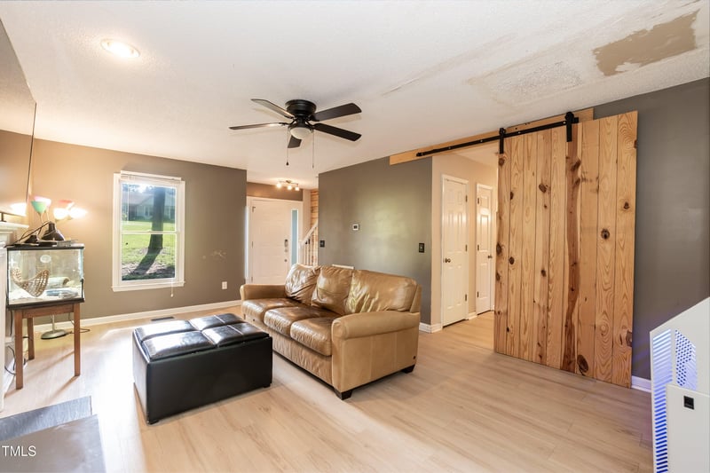 3323 Green Valley Dr, Sanford, NC 27330
