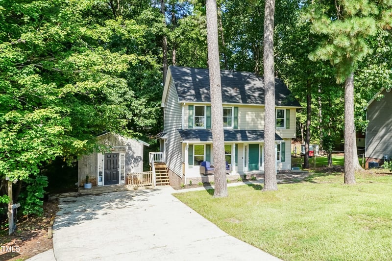 3323 Green Valley Dr, Sanford, NC 27330