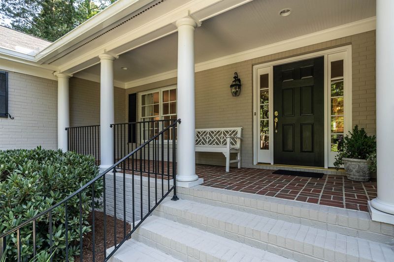 3324 Coleridge Dr, Raleigh, NC 27609