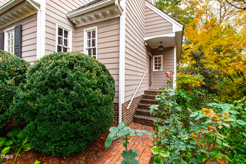 3324 Landor Rd, Raleigh, NC 27609