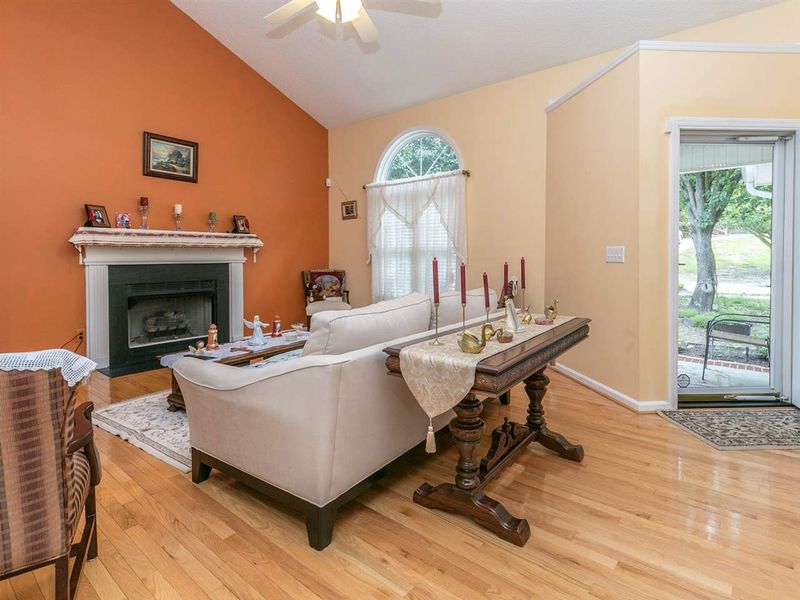 3324 Planet Dr, Raleigh, NC 27604