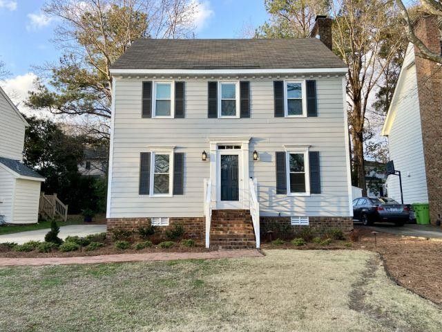 3325 Derbyshire Pl, Raleigh, NC 27604