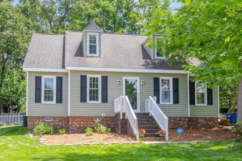 3325 Gatcombe Pl, Raleigh, NC 27604