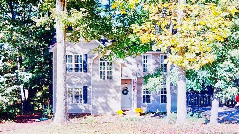 3325 Green Valley Dr, Sanford, NC 27330