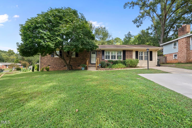 3325 Heritage Pl, Raleigh, NC 27604