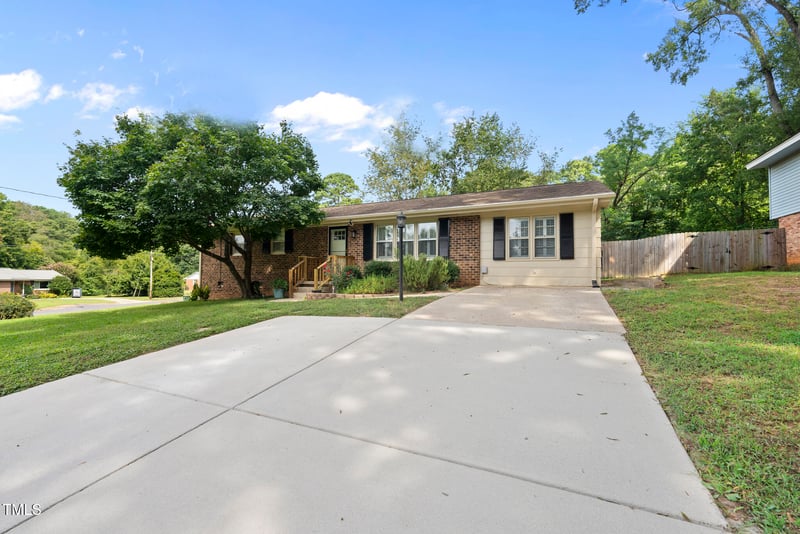 3325 Heritage Pl, Raleigh, NC 27604