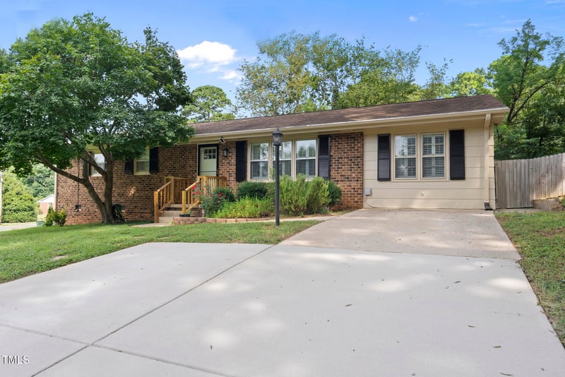 3325 Heritage Pl, Raleigh, NC 27604