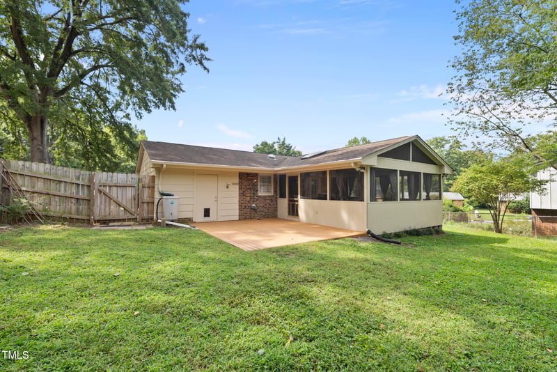 3325 Heritage Pl, Raleigh, NC 27604