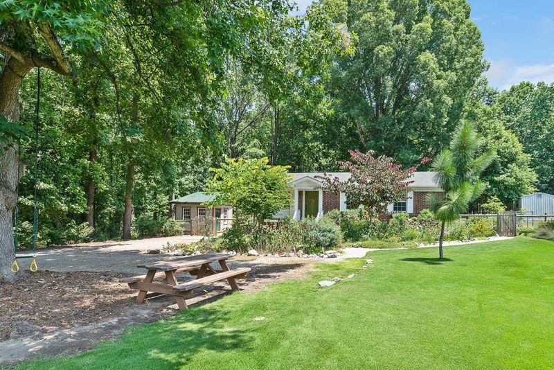 3325 S Smithfield Rd, Knightdale, NC 27545
