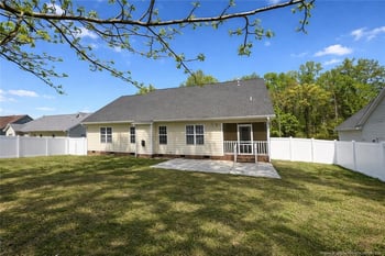 3327 Broomsgrove Dr, Fayetteville, NC 28306