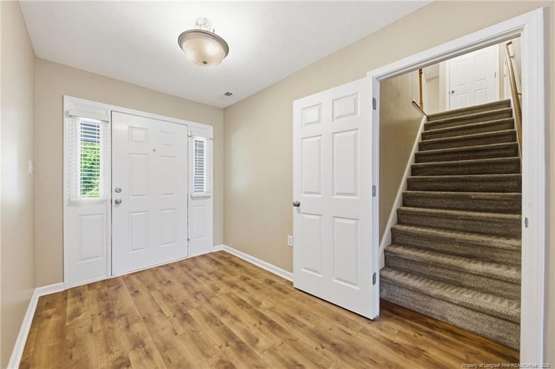 3327 Broomsgrove Dr, Fayetteville, NC 28306