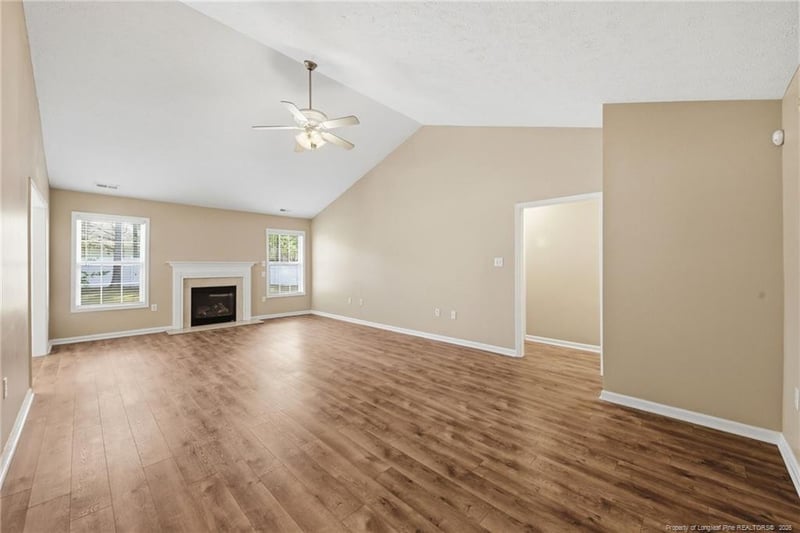 3327 Broomsgrove Dr, Fayetteville, NC 28306