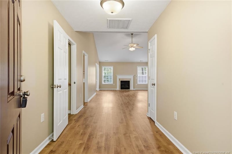 3327 Broomsgrove Dr, Fayetteville, NC 28306