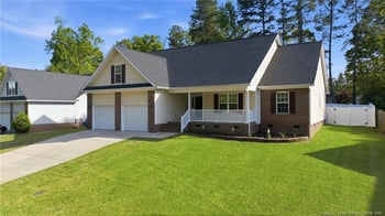 3327 Broomsgrove Dr, Fayetteville, NC 28306