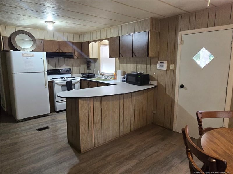 3328 King Charles Rd, Fayetteville, NC 28306