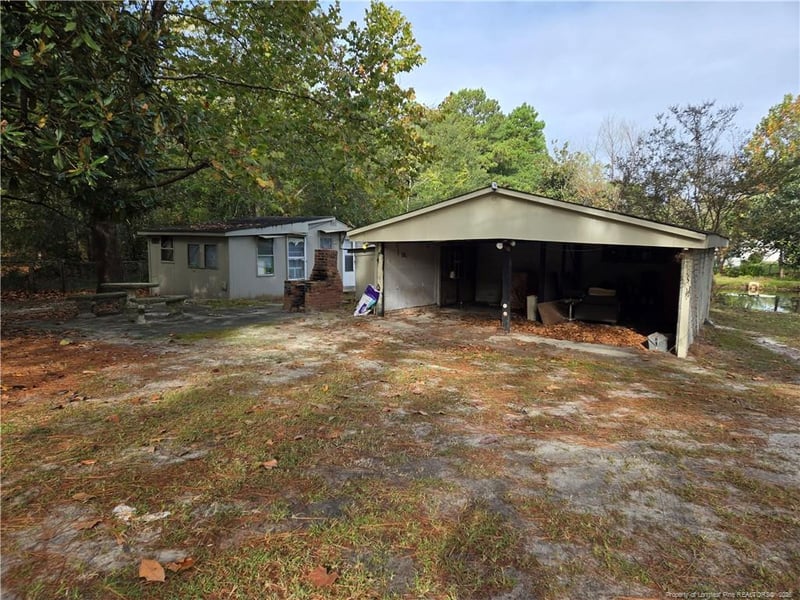 3328 King Charles Rd, Fayetteville, NC 28306