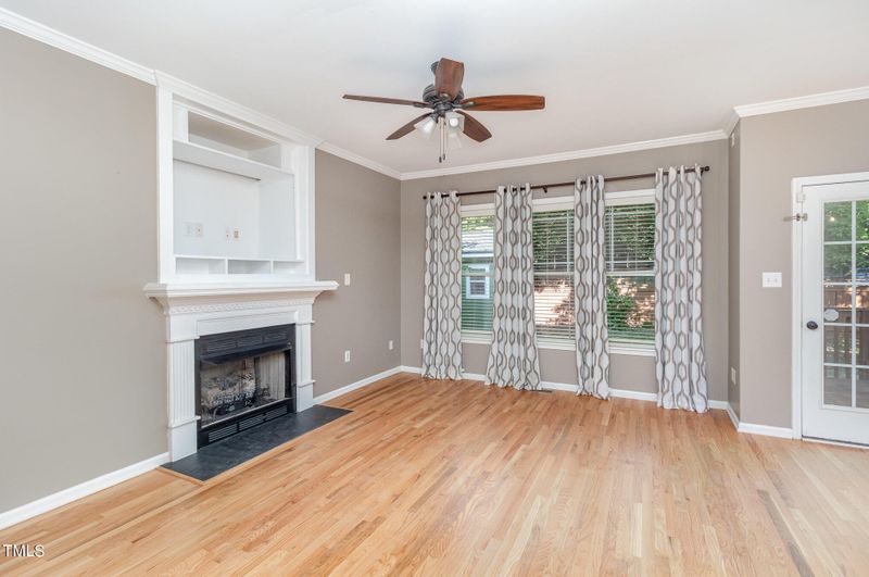 3328 Neuse Crossing Dr, Raleigh, NC 27616