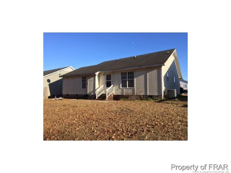 3328 Winesap Rd, Hope Mills, NC 28348