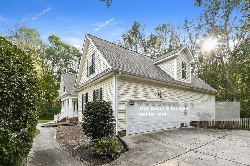 3329 Needle Point Cir, Willow Springs, NC 27592