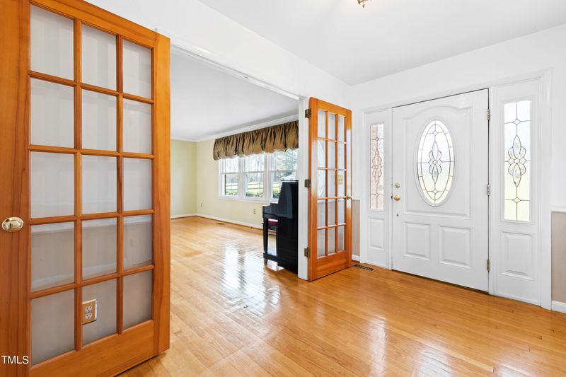 3329 Rolling Hill Rd, Durham, NC 27705