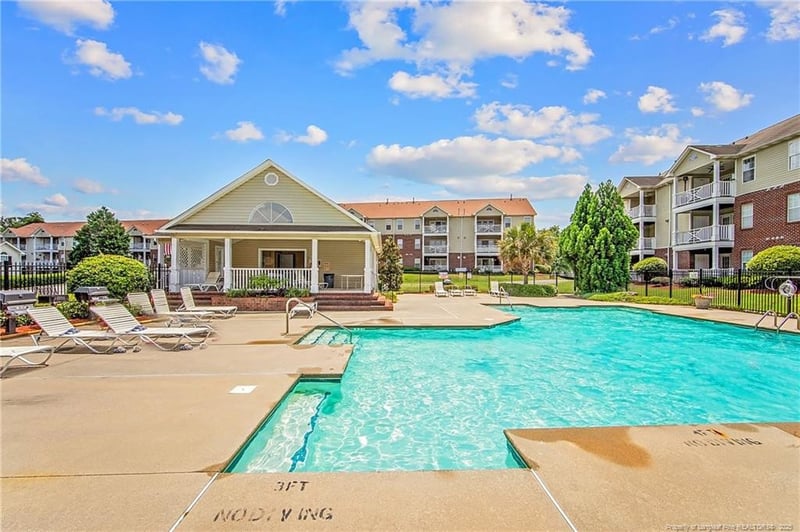 333 Bubble Creek Ct #5, Fayetteville, NC 28311