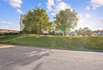 333 Bubble Creek Ct #5, Fayetteville, NC 28311