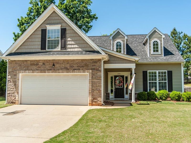 333 Collinsworth Dr, Clayton, NC 27527