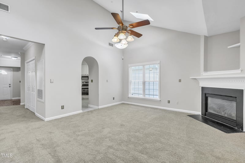 333 Glenolden Ct, Cary, NC 27513