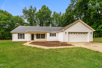 333 Granite Dr, Roxboro, NC 27574
