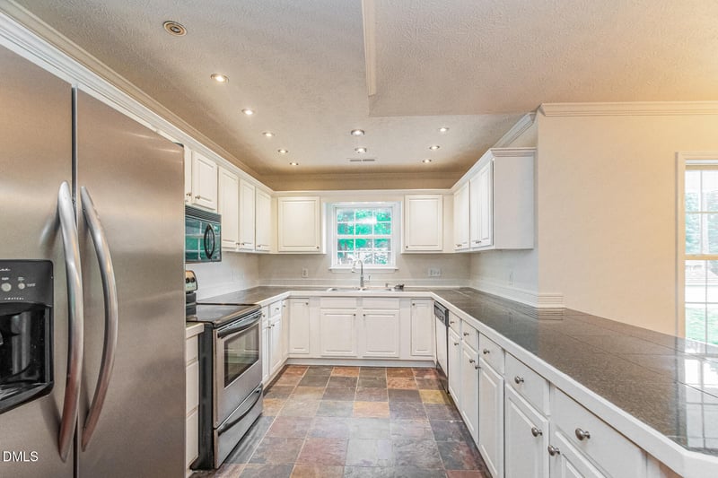 333 Granite Dr, Roxboro, NC 27574