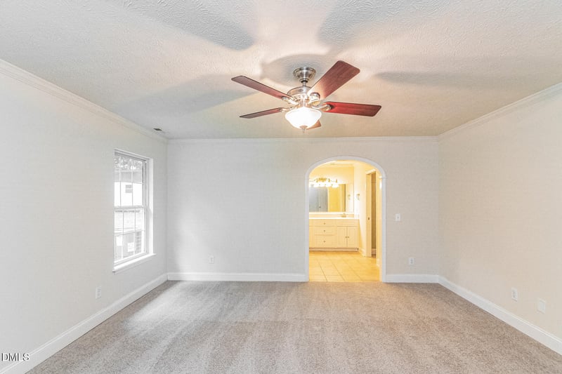 333 Granite Dr, Roxboro, NC 27574