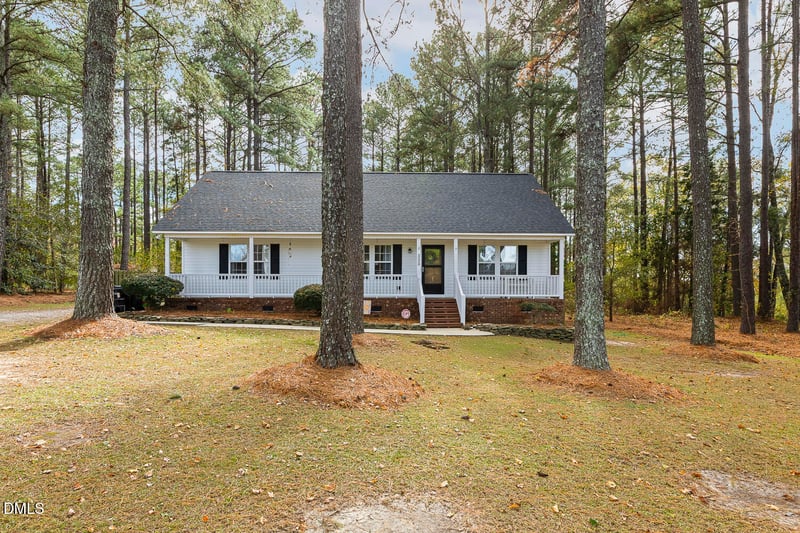 333 Greenleaf Rd, Angier, NC 27501