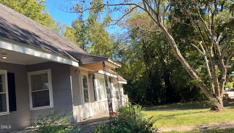 333 Hawley Ln, Fayetteville, NC 28301