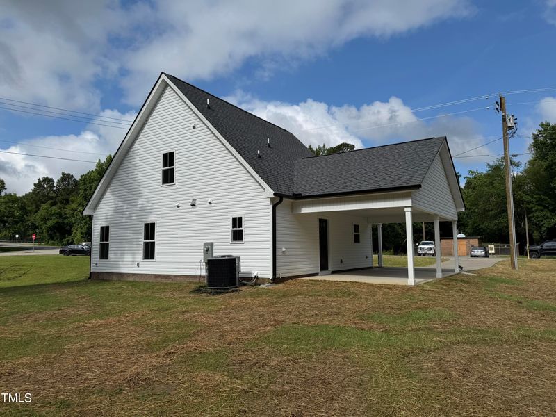 333 S Main St, Four Oaks, NC 27524