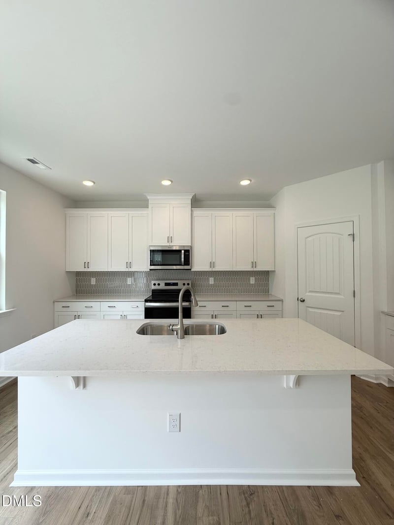 333 Providence Creek Dr, Fuquay Varina, NC 27526