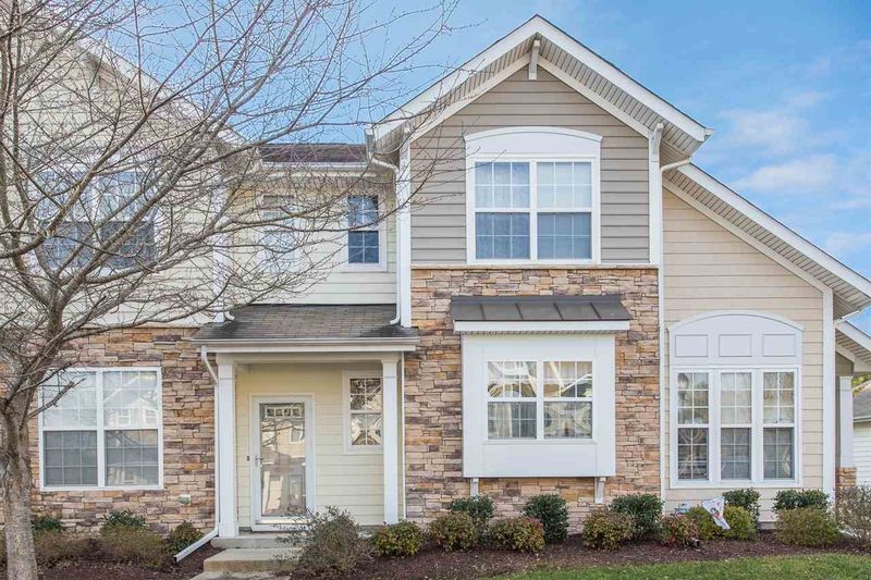 333 Red Elm Dr, Durham, NC 27713