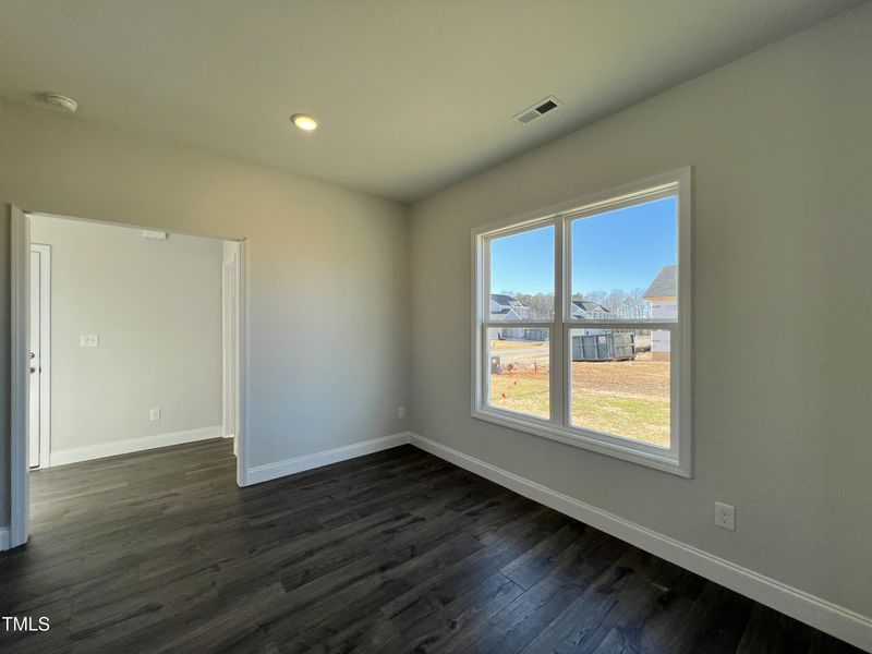 333 Springtooth Dr, Zebulon, NC 27597