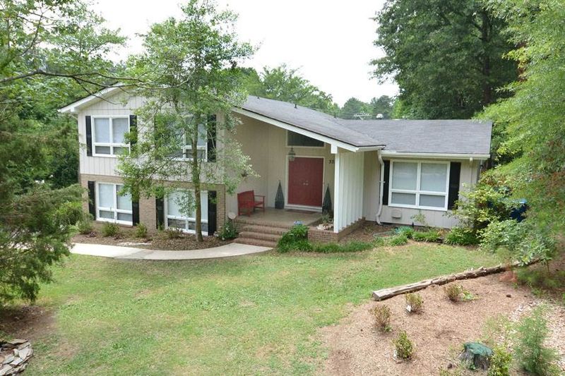 3330 Dixon Rd, Durham, NC 27707