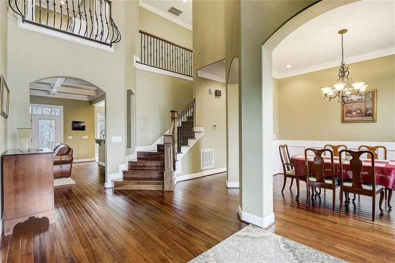 3330 Waterford Pl, Burlington, NC 27215