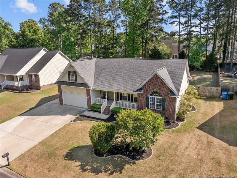 3331 Broomsgrove Dr, Fayetteville, NC 28306